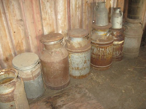 Property photo 84 - Major Antique & Collectibles Auction